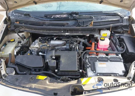 2011 Toyota Prius Two z USA, uszkodzony, nr VIN JTDKN3DU3B1364385